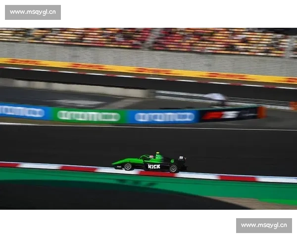 全球F1赛道风云再起 实时直播带你感受极速激情与赛道对决